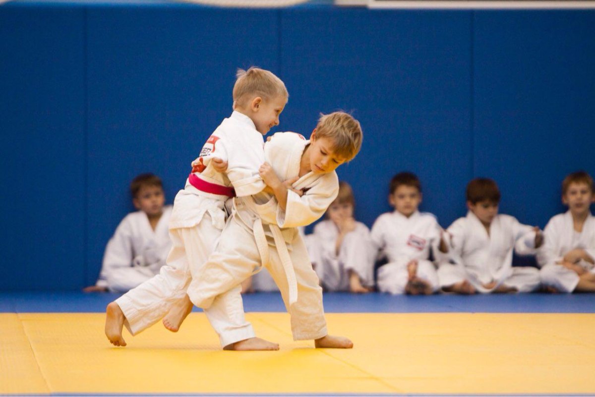 Борьба дзюдо дети