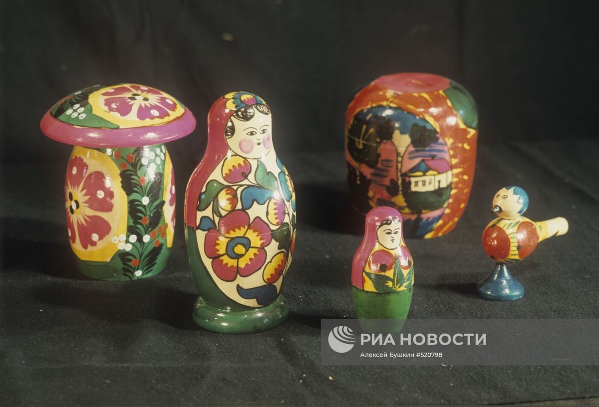 Полхов Майданская роспись тарелка