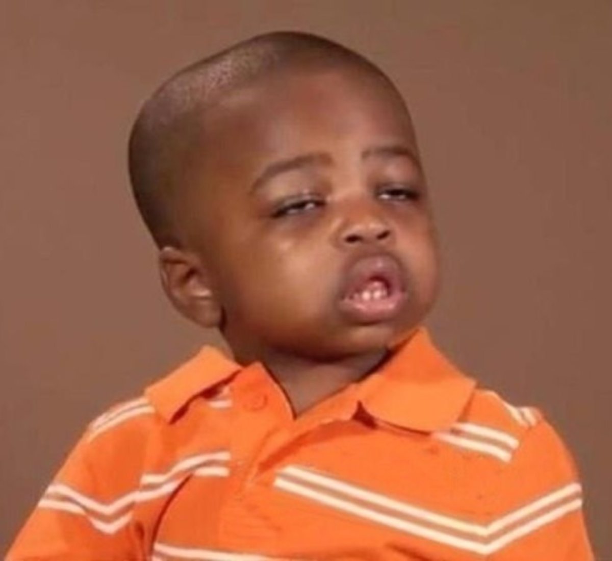 Роберт Дауни младший закатил глаза