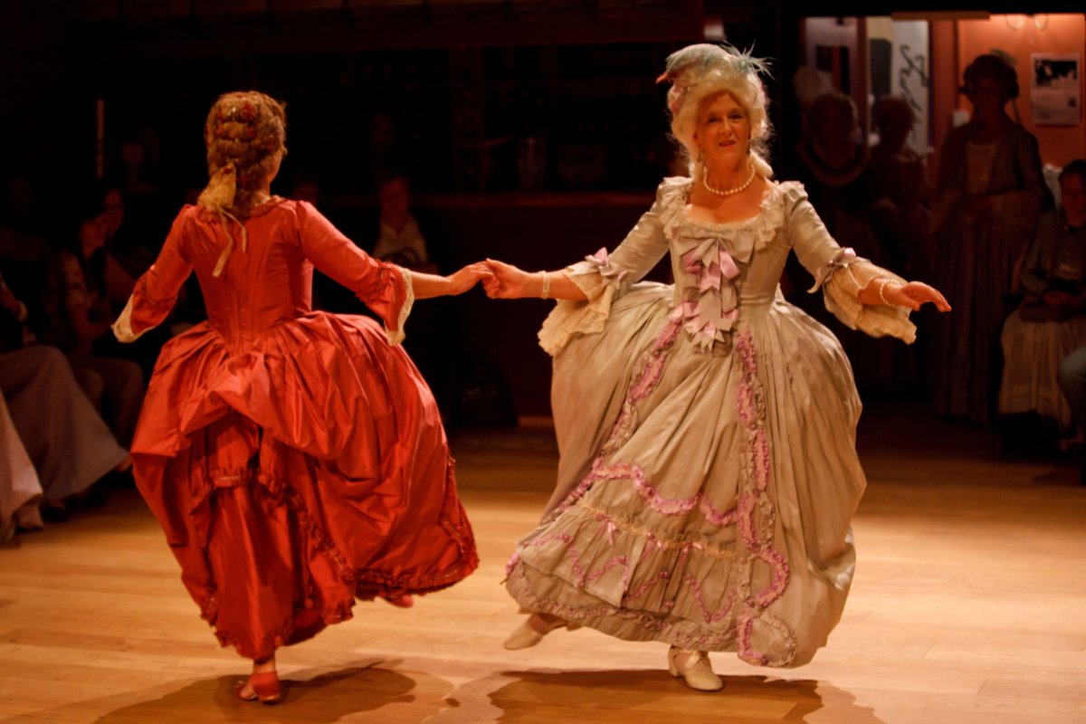 Менуэт костюм для танца