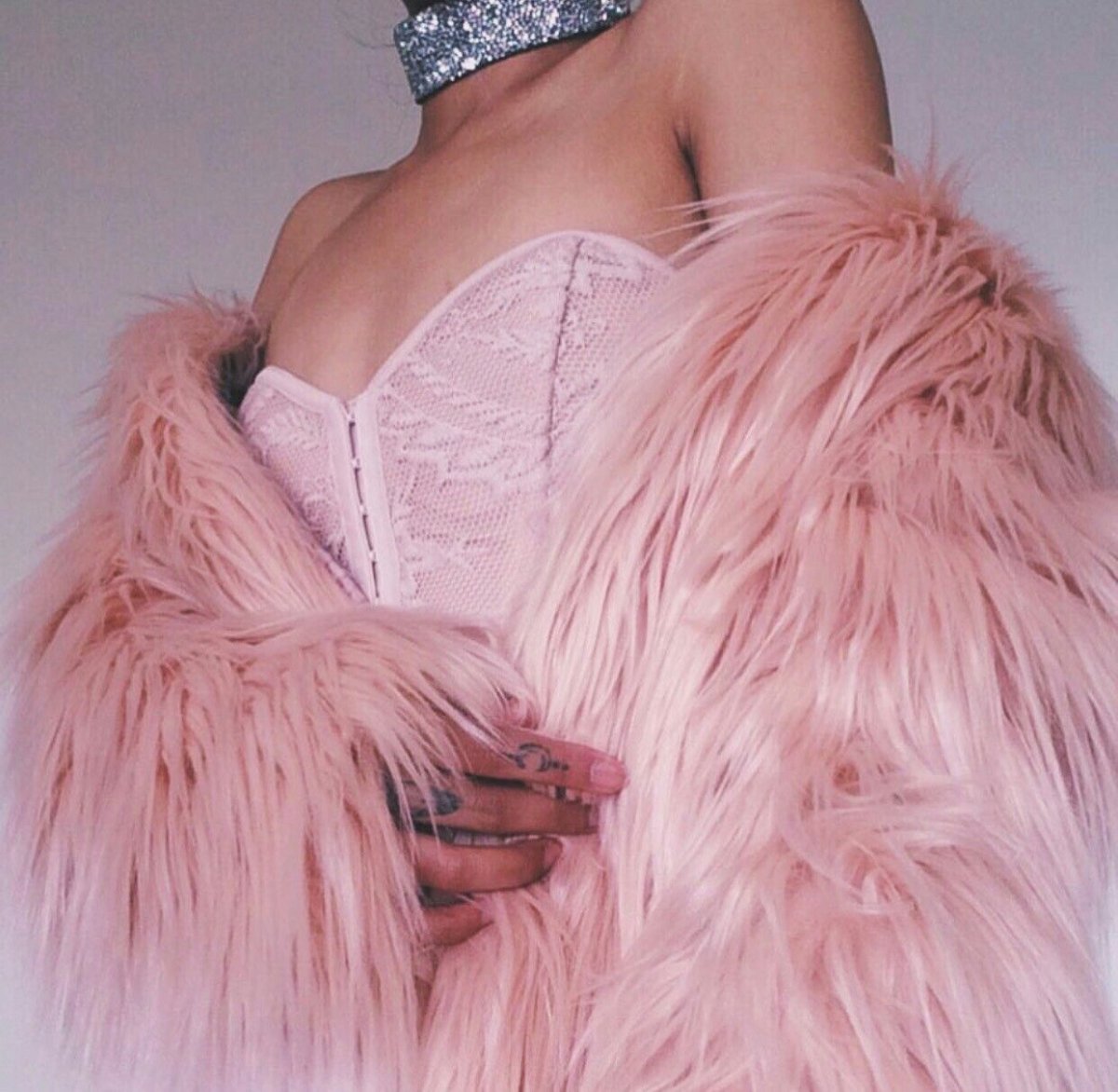 Розовый гламур