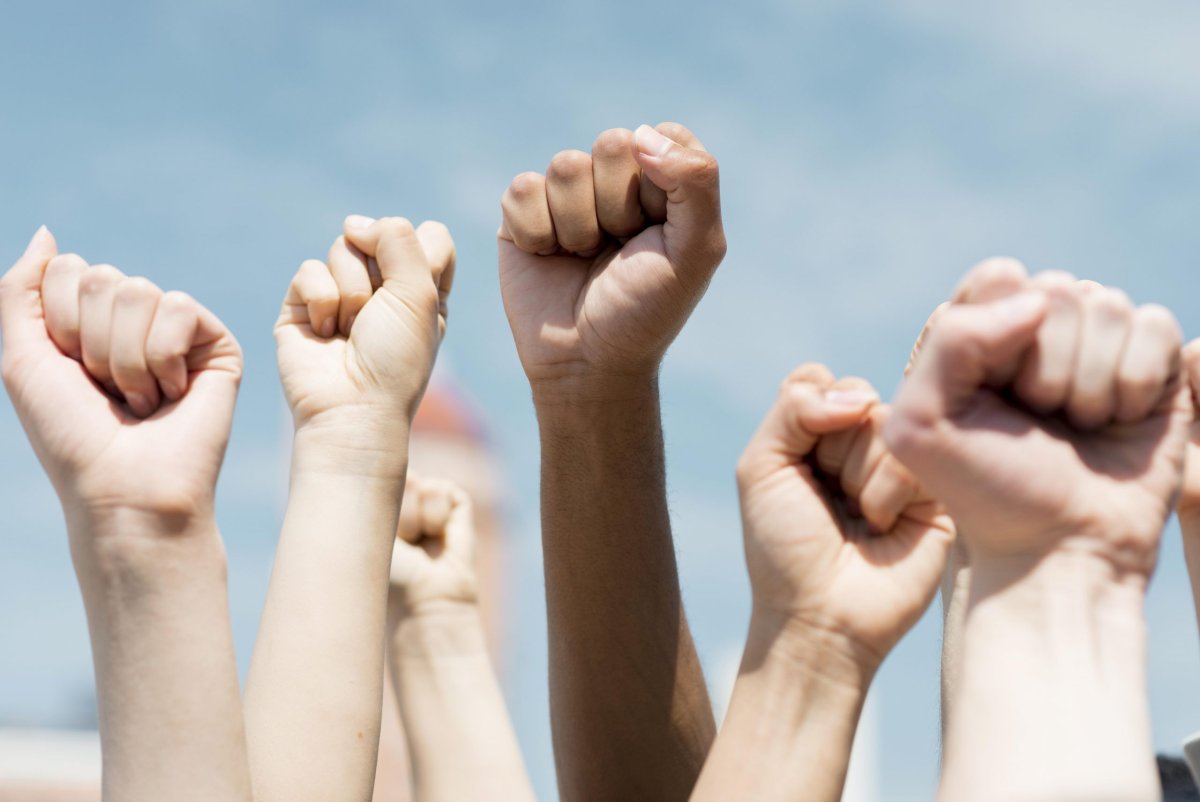 Держим кулачки на удачу