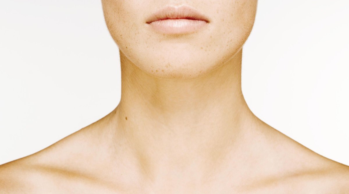 Шея и ключицы