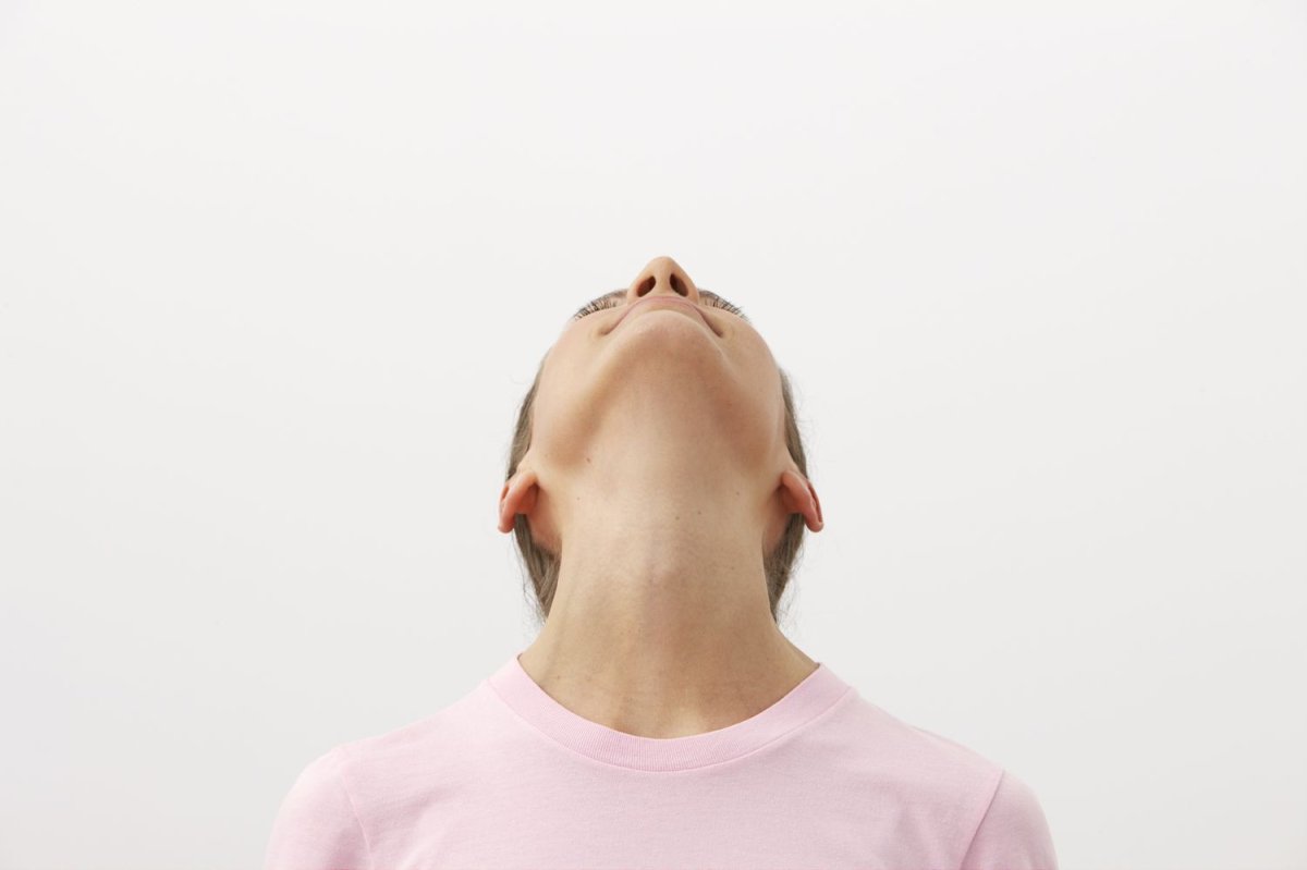 Закинутая голова