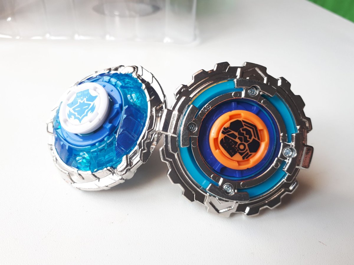 Инфинити комбо волчки