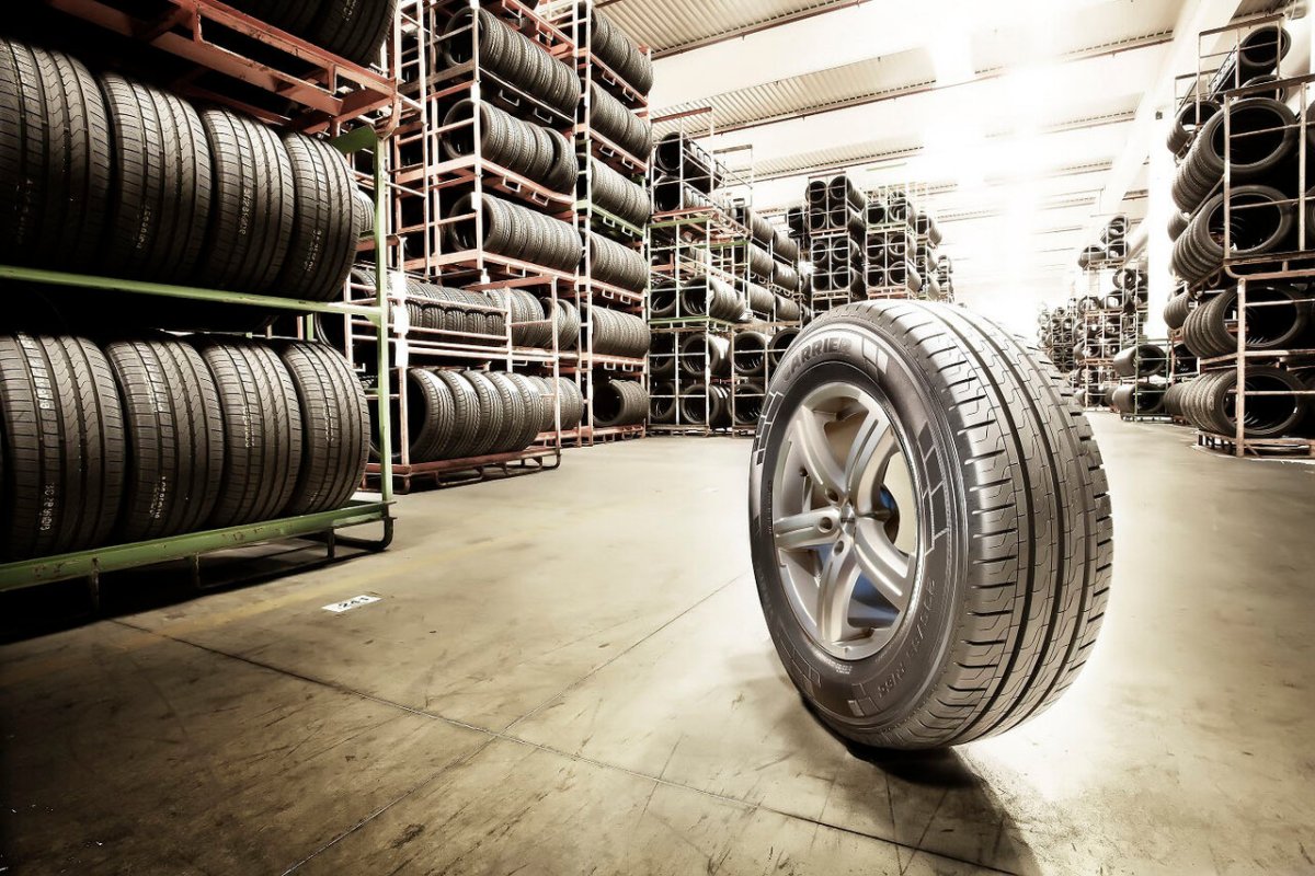 Автомобильные шины много