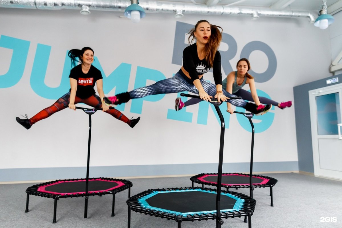 Фотосессия Kangoo Jump в купальниках