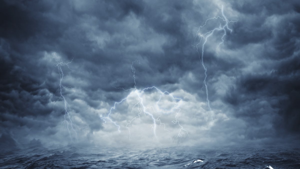 Сгонно-нагонные волны