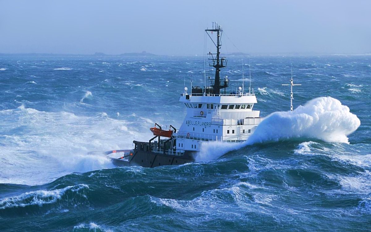 Берингово море шторм