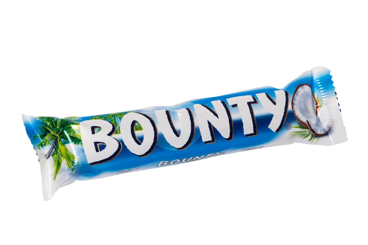 Батончик Баунти на прозрачном фоне
