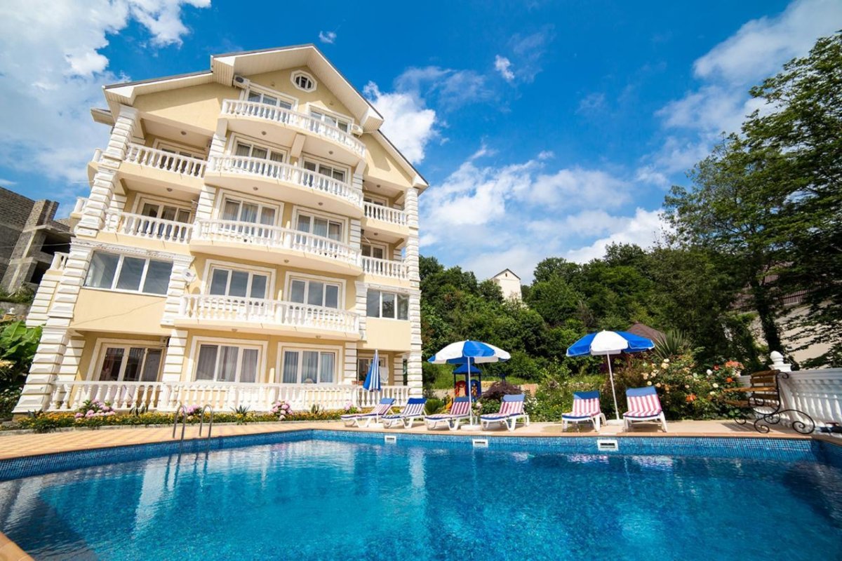 Пляжи Лоо Лазаревское