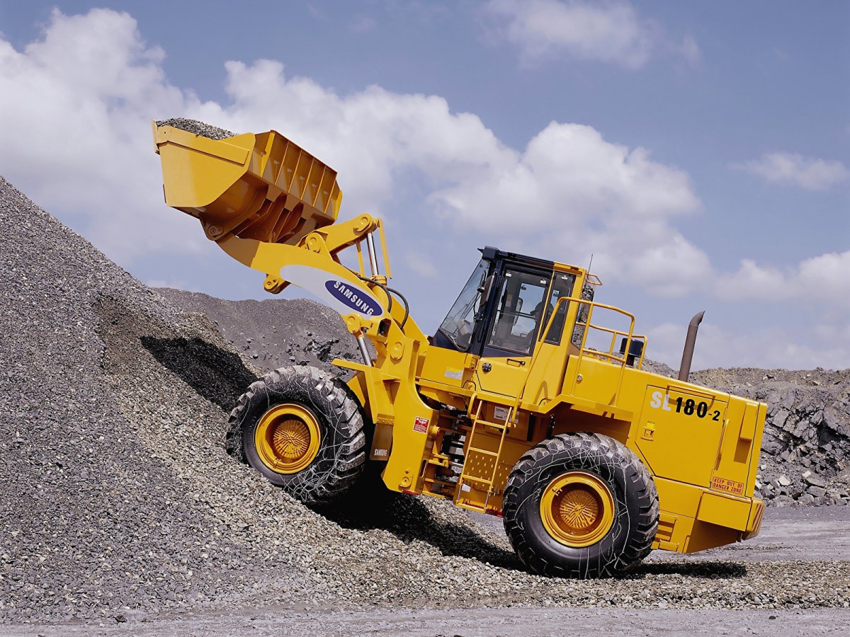 Погрузчик фронтальный одноковшовый SDLG l956fh