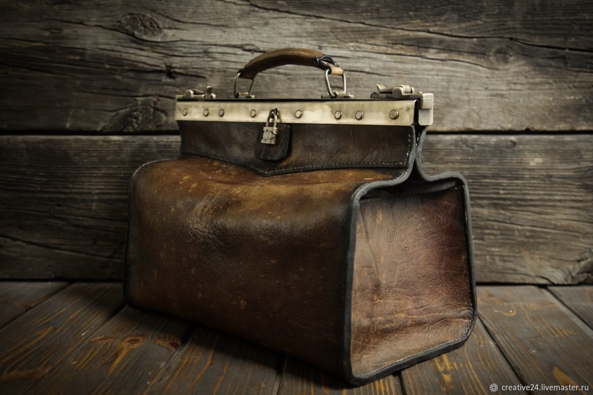 Саквояж 19 века