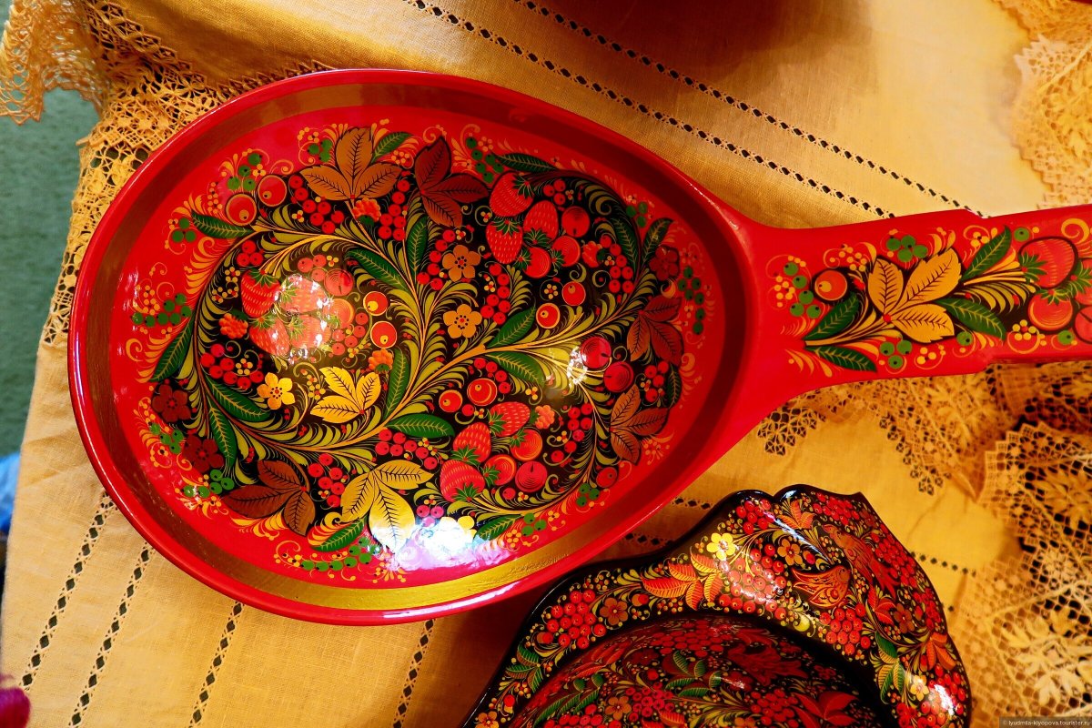 Золотая Хохлома надпись