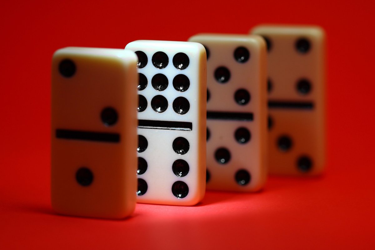 Домино из кости