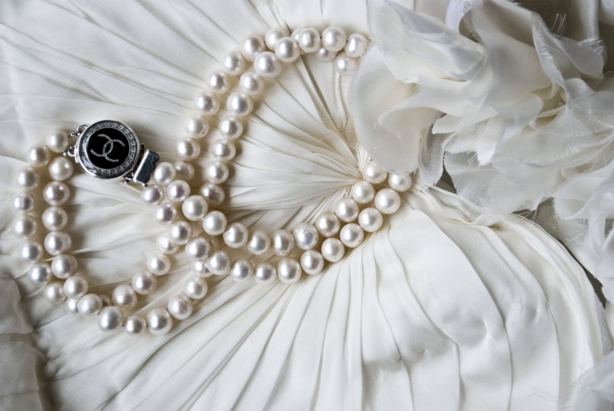 Коко Шанель жемчужное ожерелье