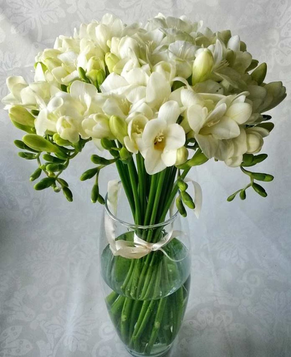 Фрезии букет невесты