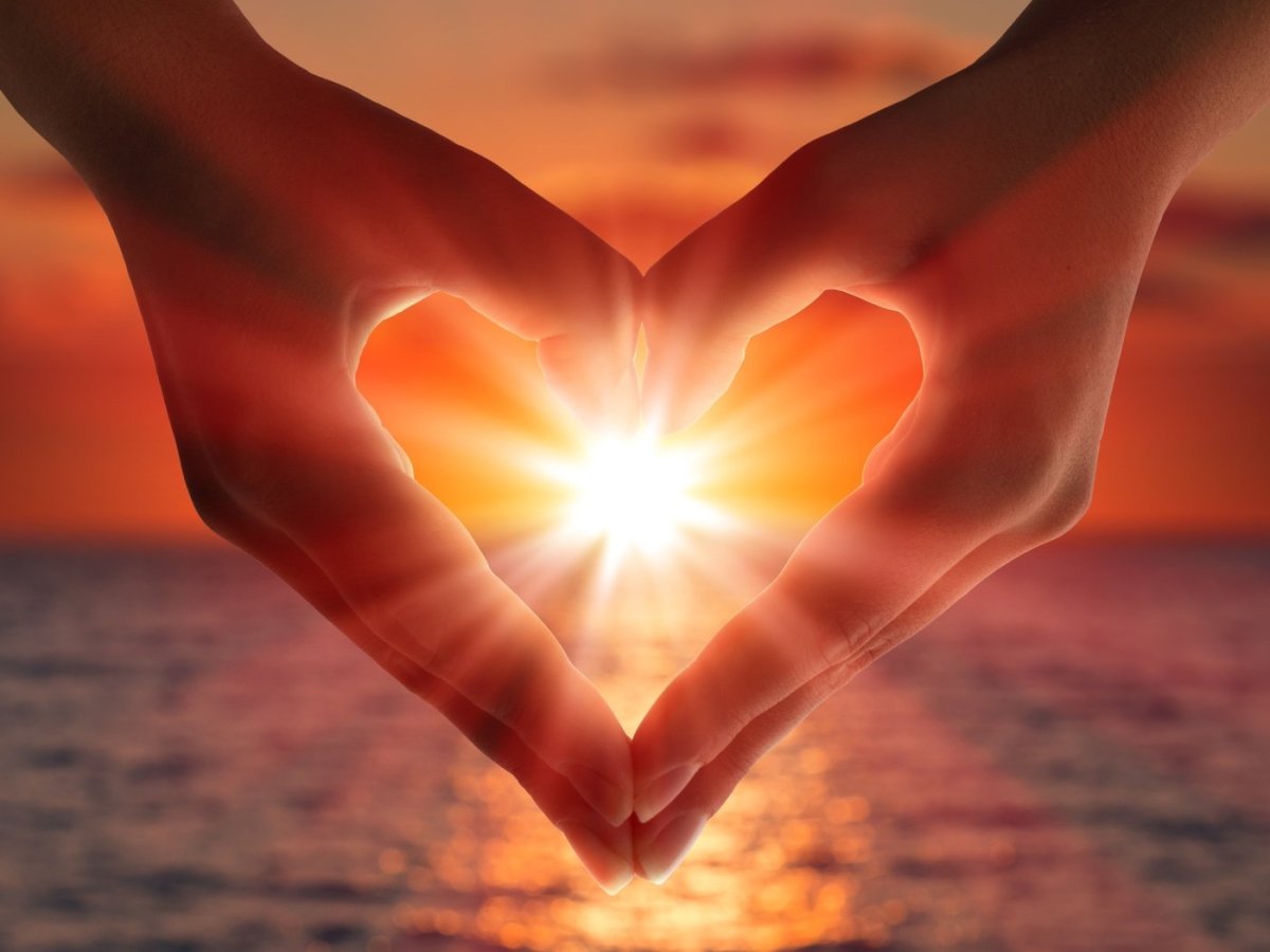 Солнышко в руках