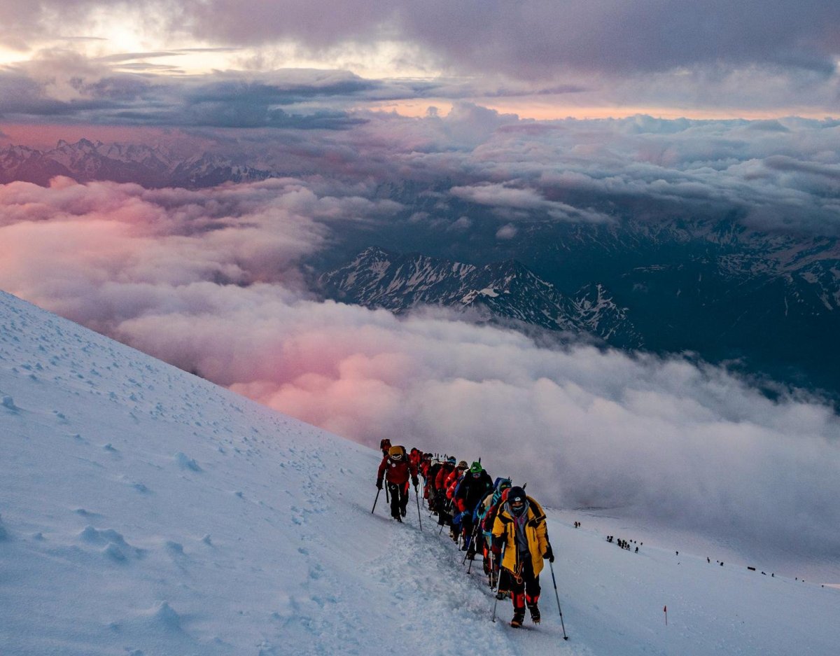 Человек намвершине успеха