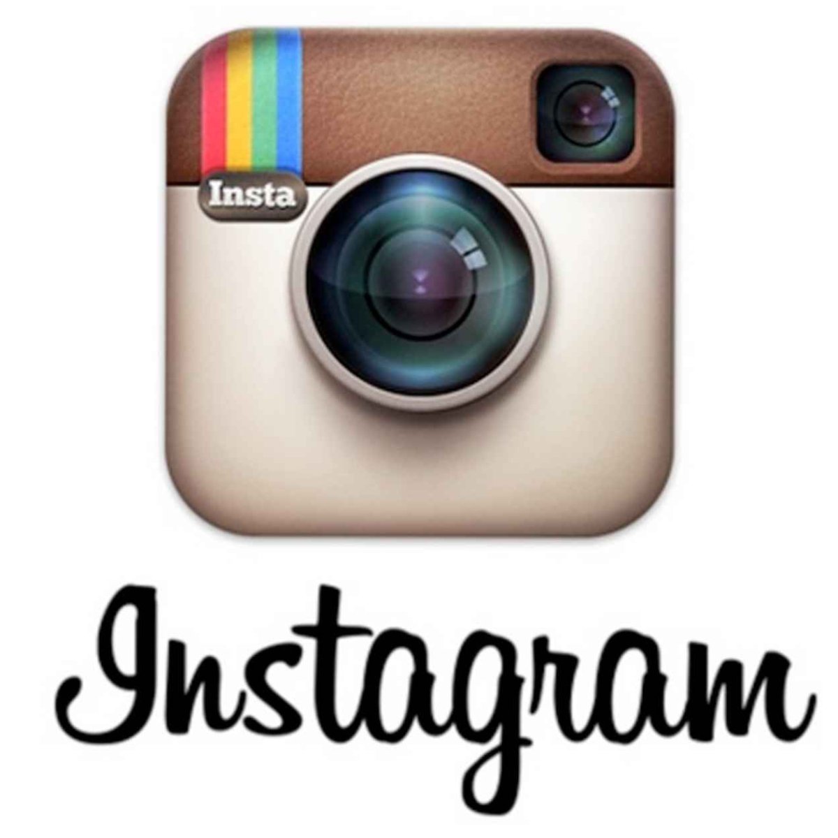 Фотоаппарат с фотокарточками