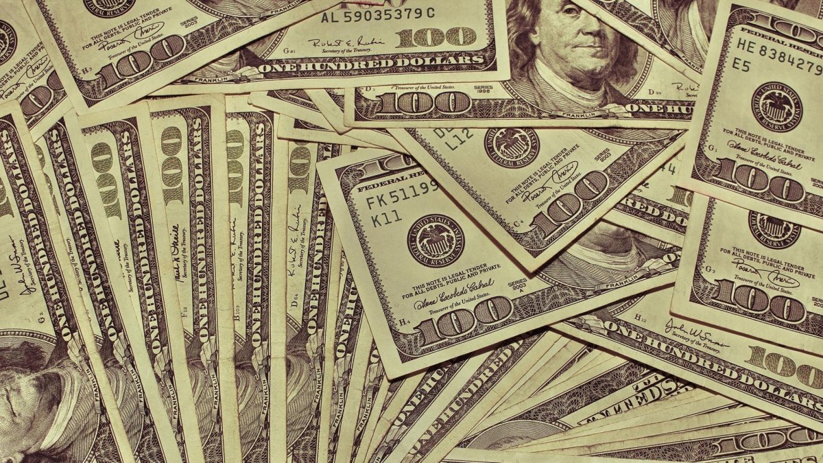 Фото денег на рабочий стол