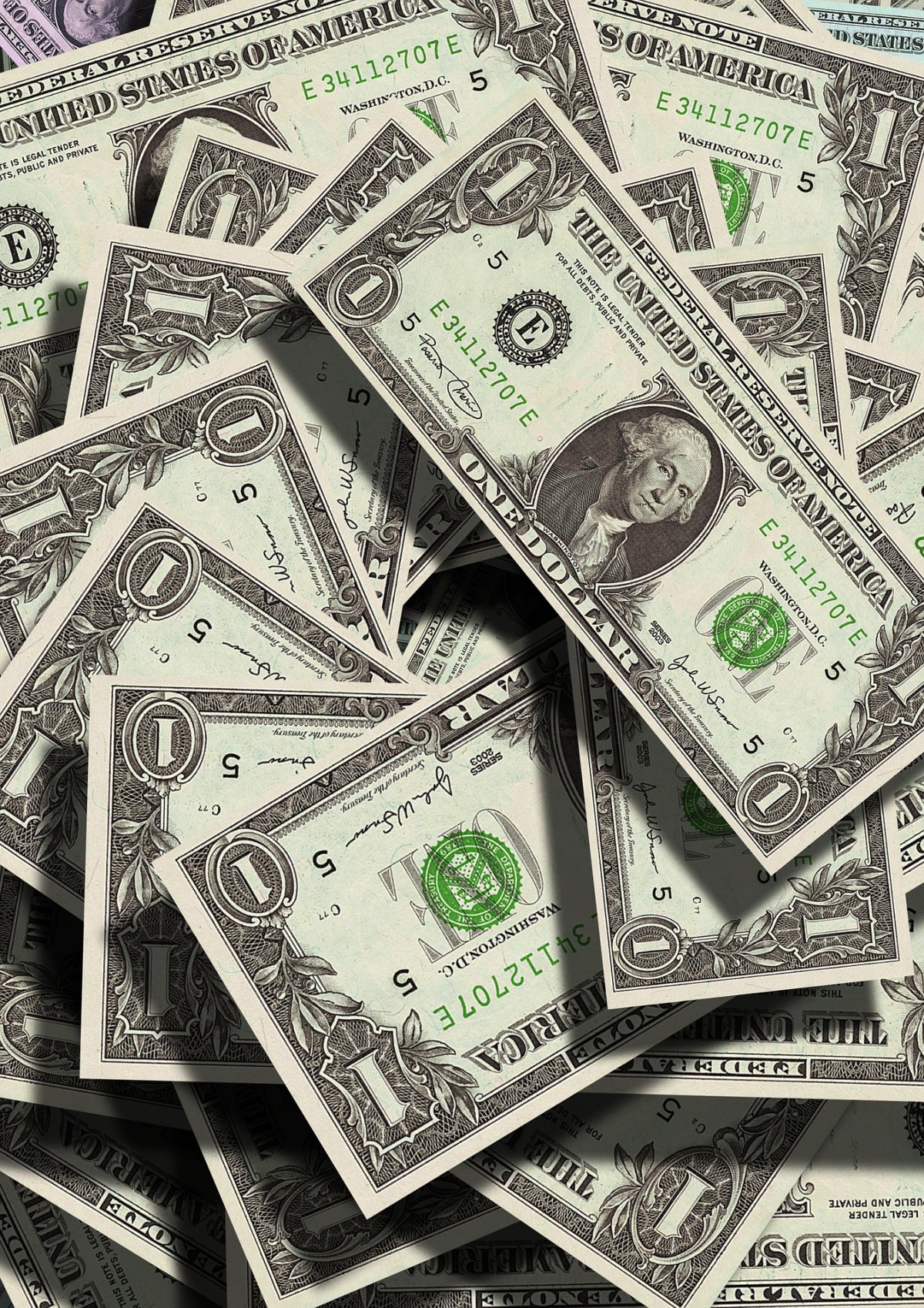 Купюры и часы