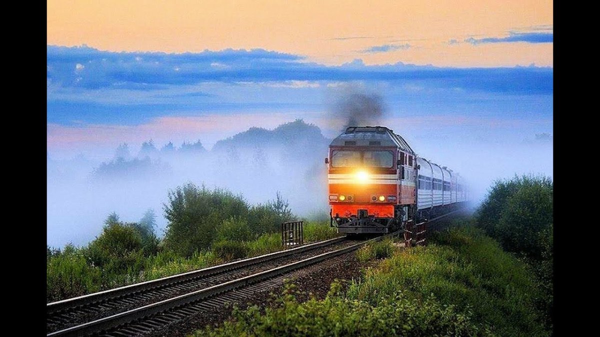 Красивый поезд