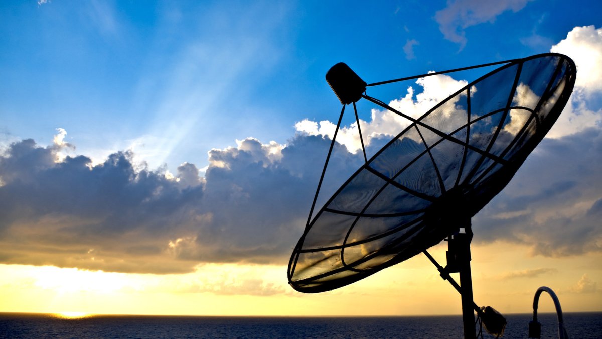 Охранник с рацией