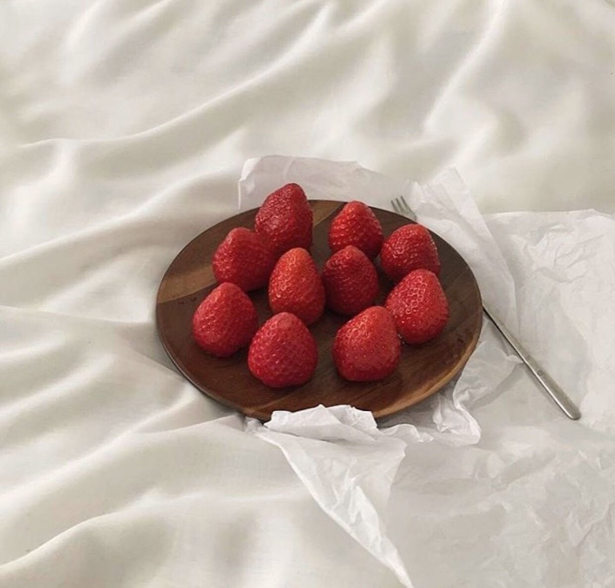 Клубничная Эстетика