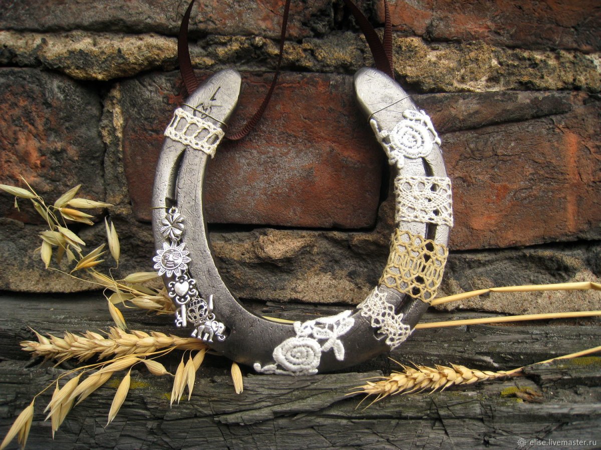 Амулеты и обереги из дерева