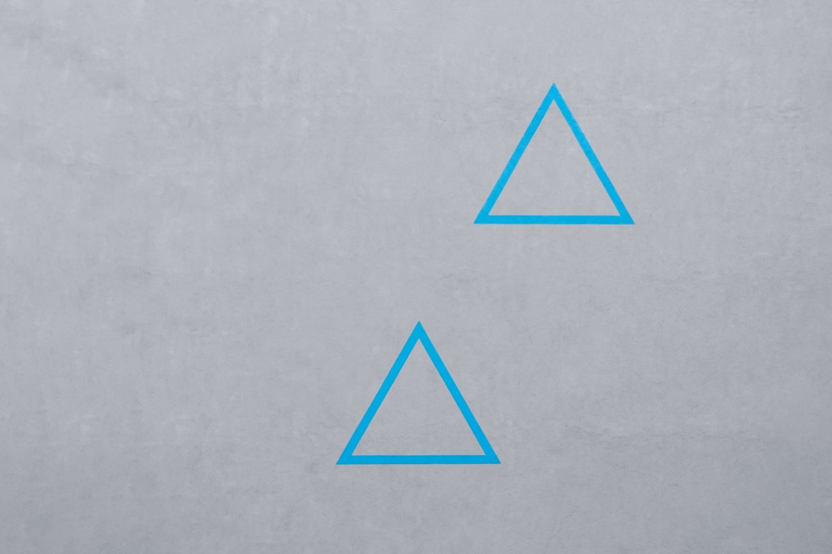 Треугольник маленький