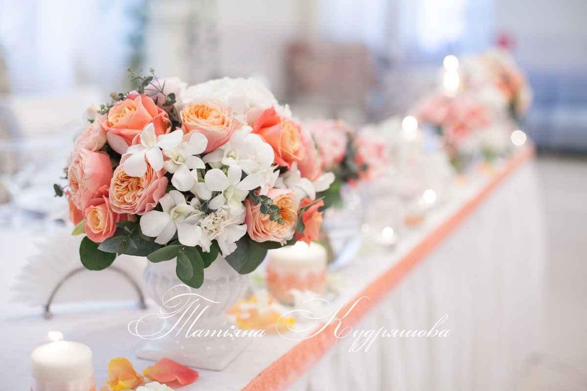 Торт на коралловую свадьбу