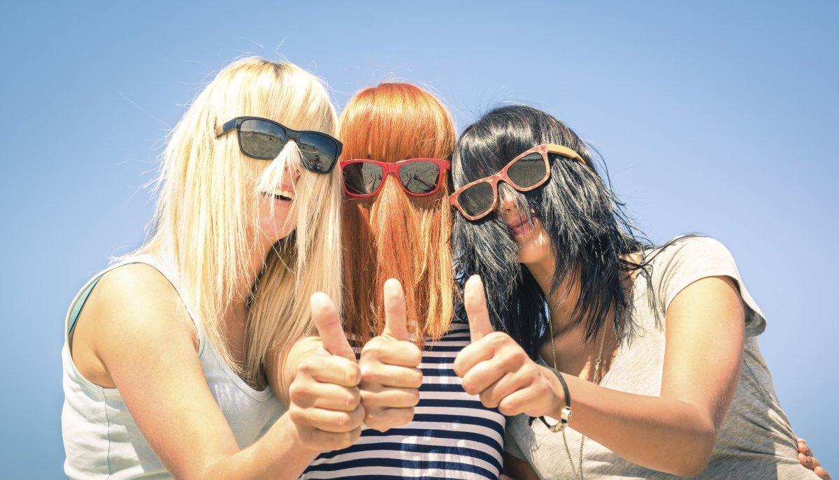 С днем рождения подруга смешные