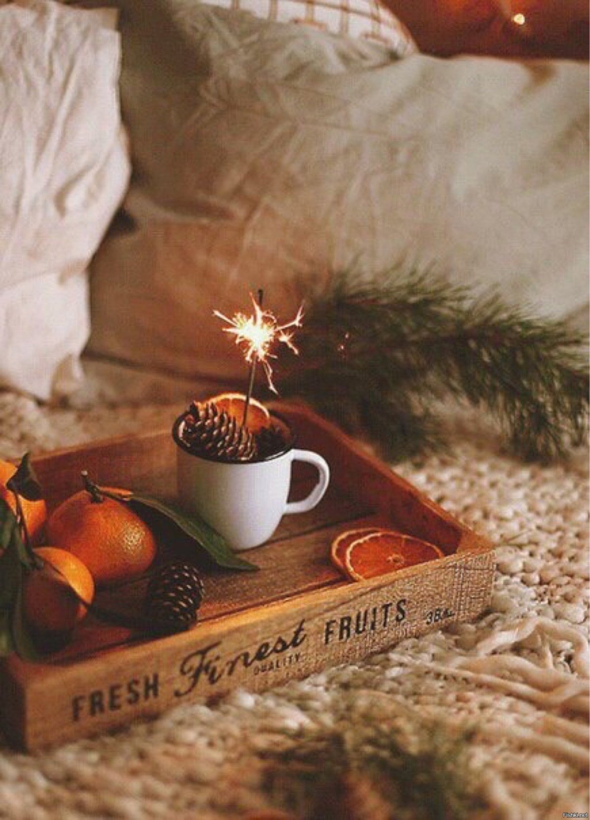 Уютный зимний вечер с кофе