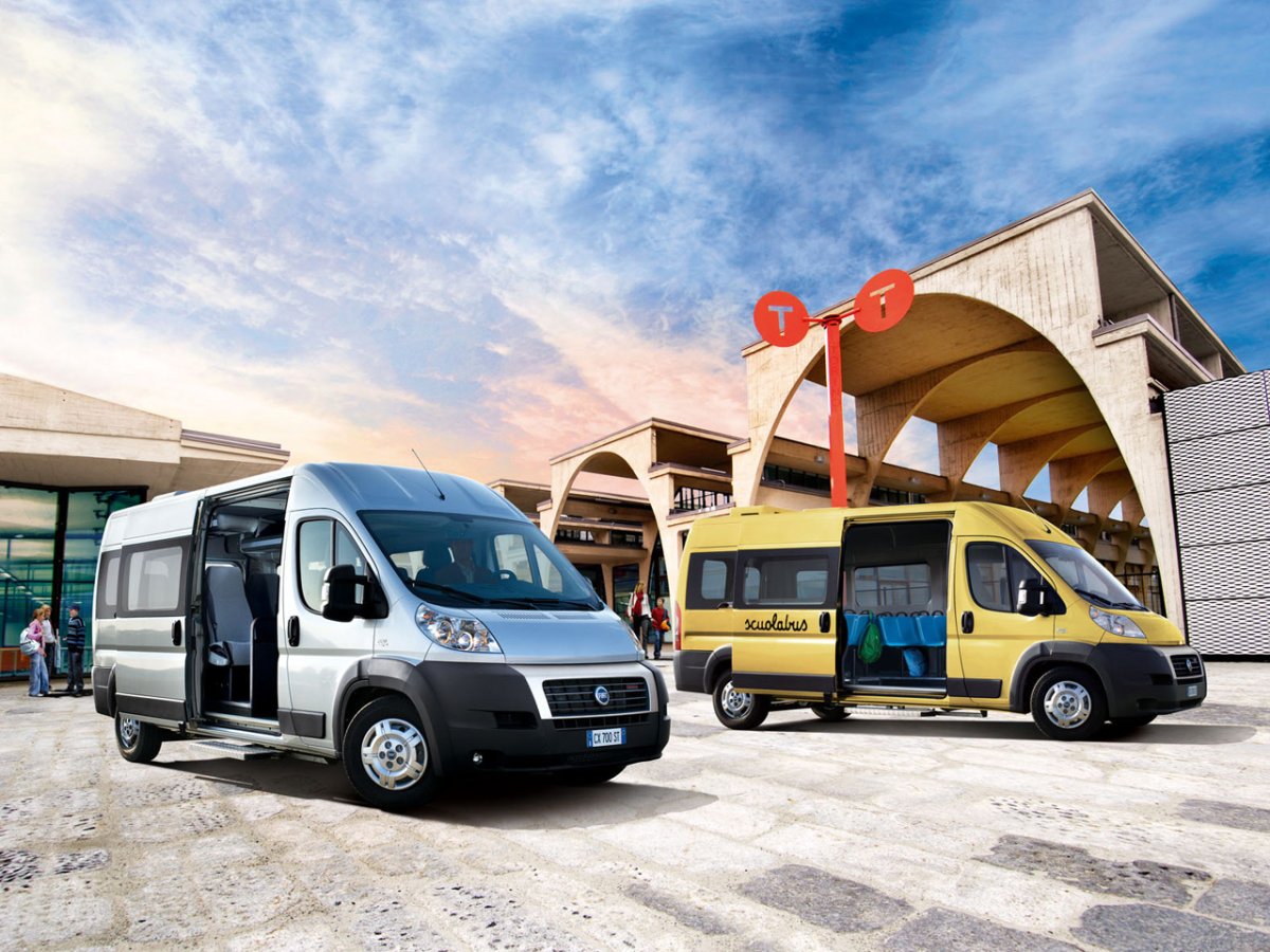 Volkswagen Crafter 2020 на дороге