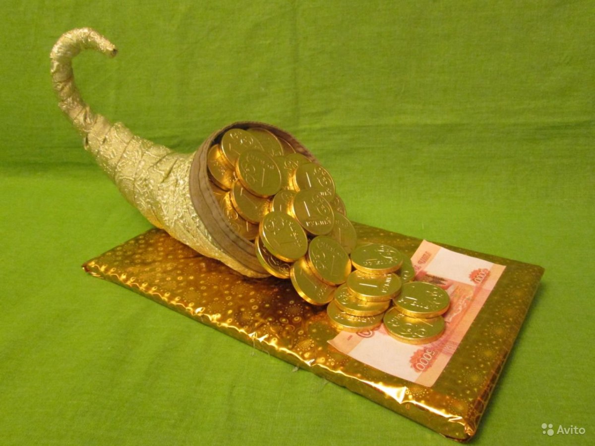 Бежевые фрукты и овощи