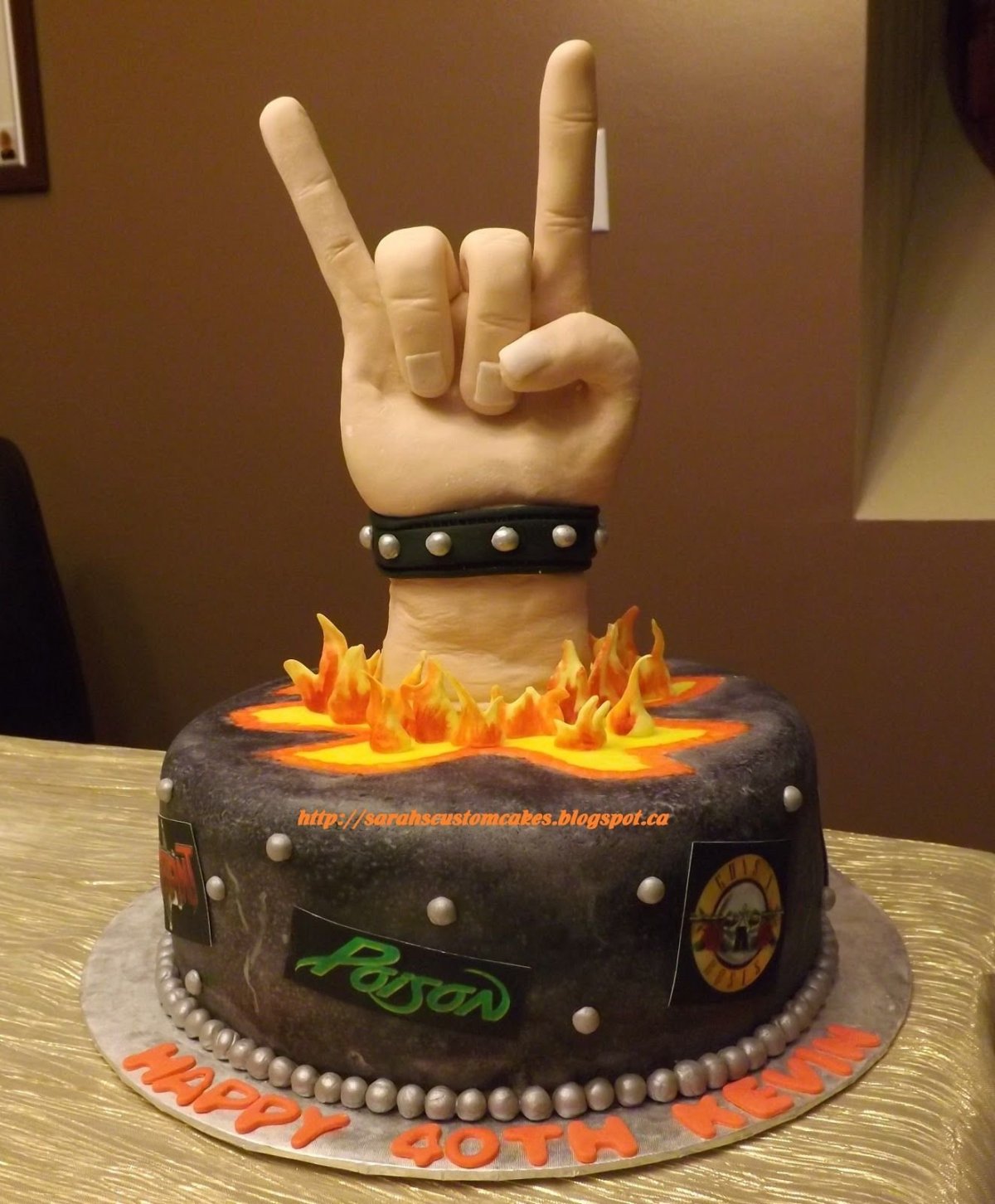 Открытка с днём рождения рокеру