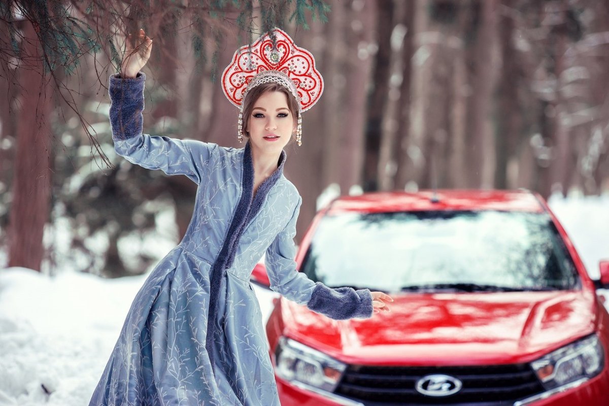 Снегурочка на машине