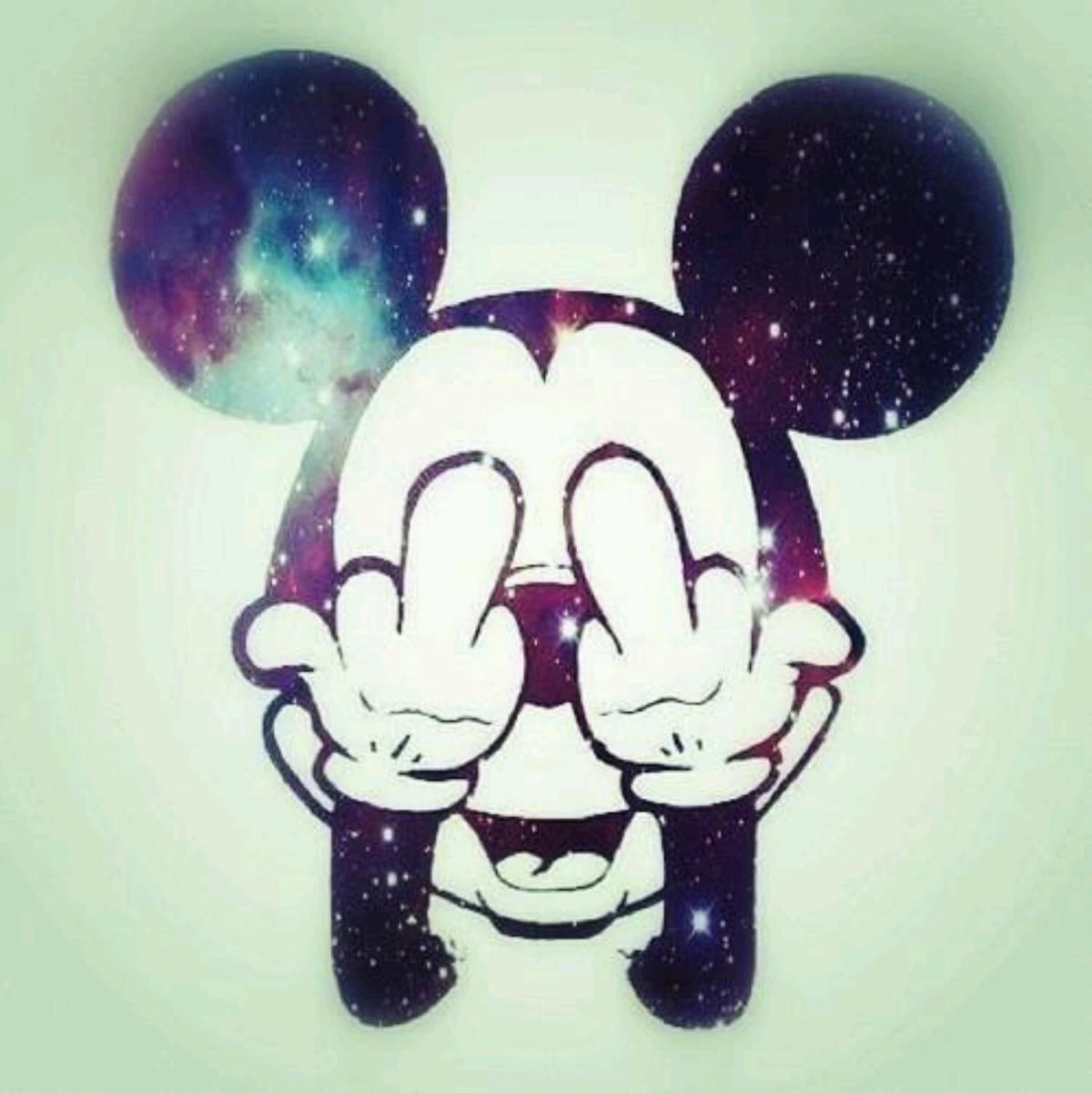 Обои на телефон микимаус