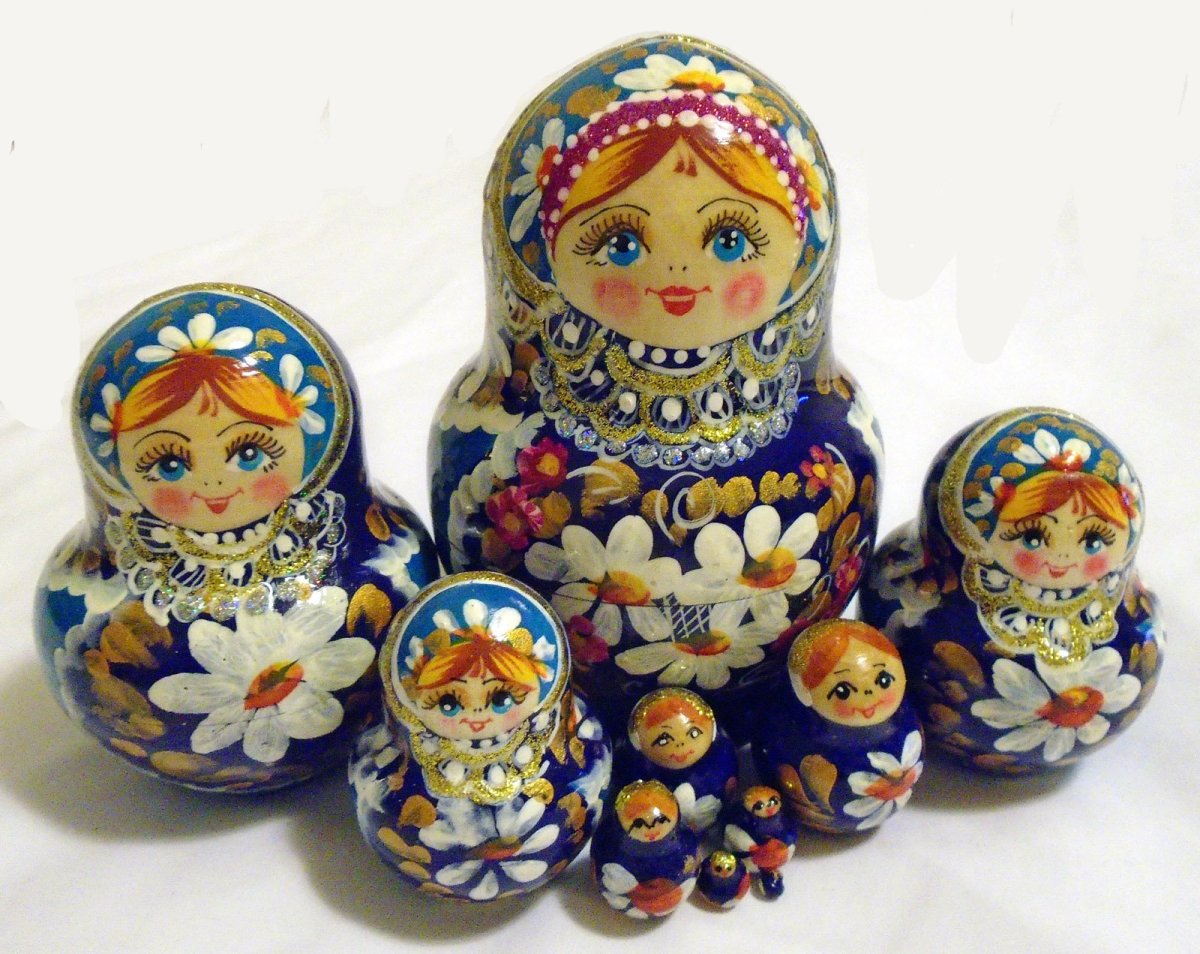 Красивые матрешки