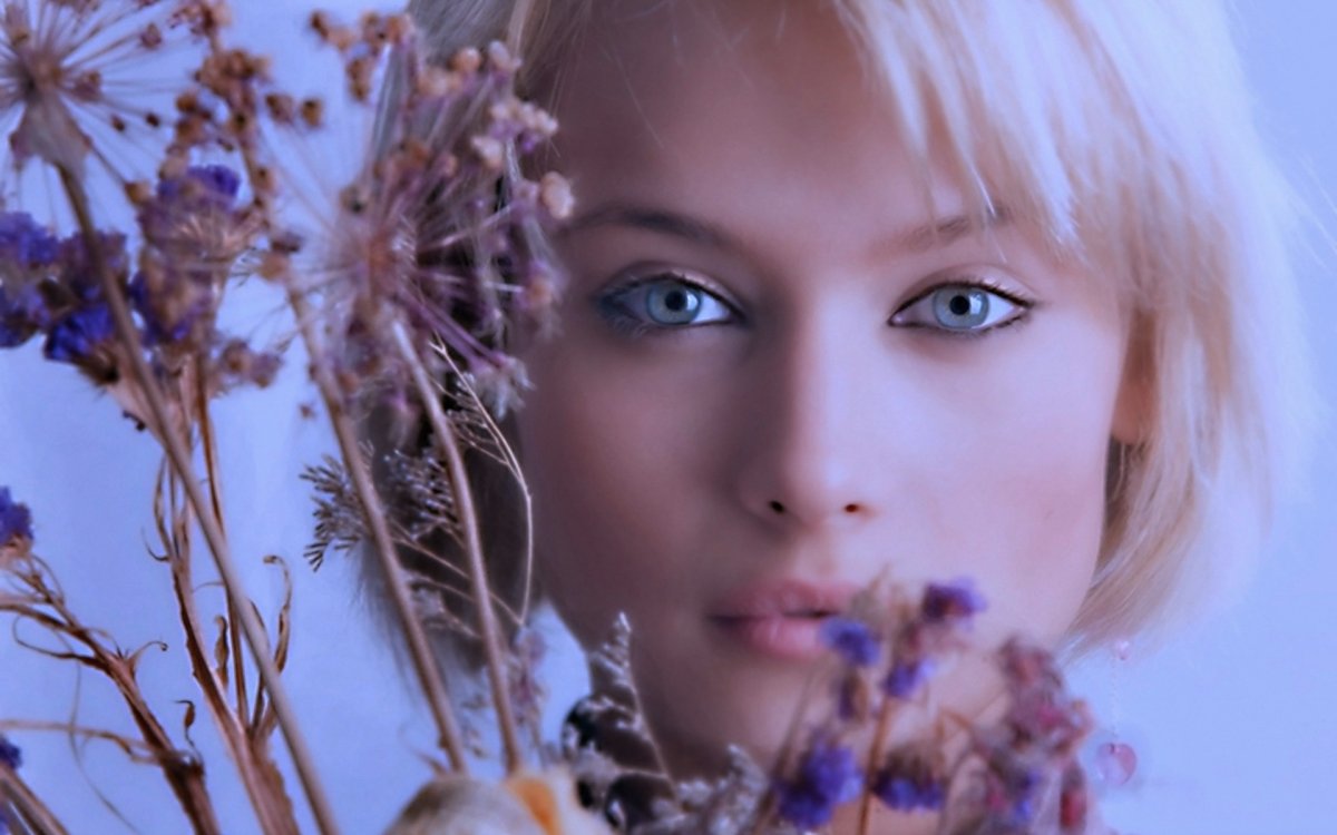 Неземная красота женщины