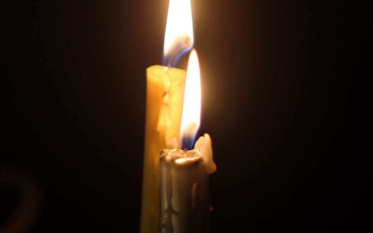 Потухшая свеча