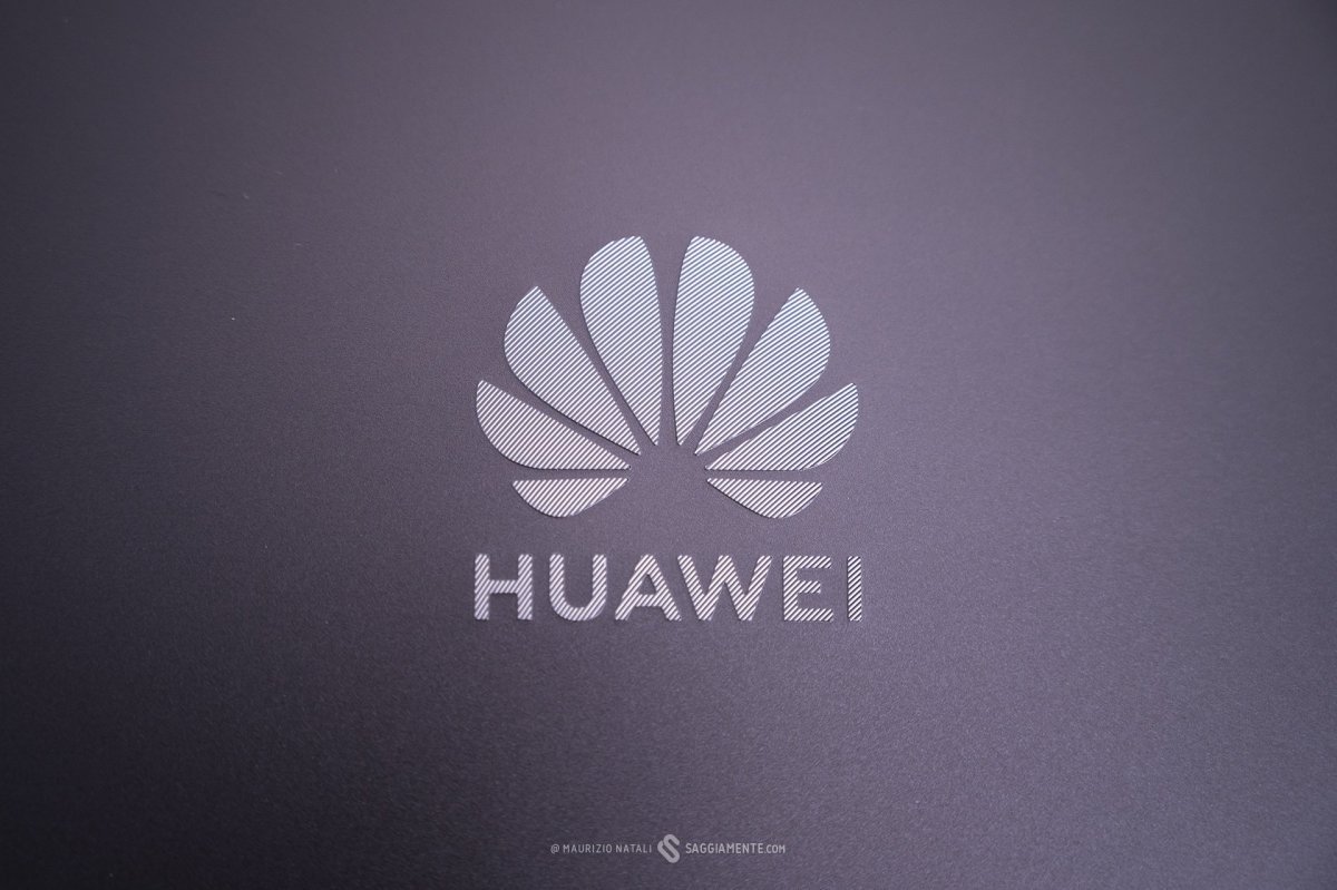 Huawei логотип