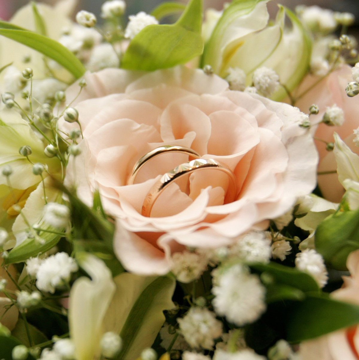 С годовщиной свадьбы цветы