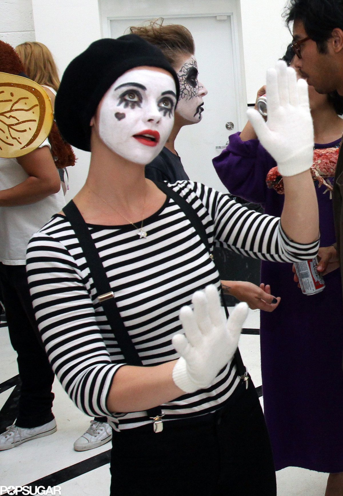 Грустный клоун Мим