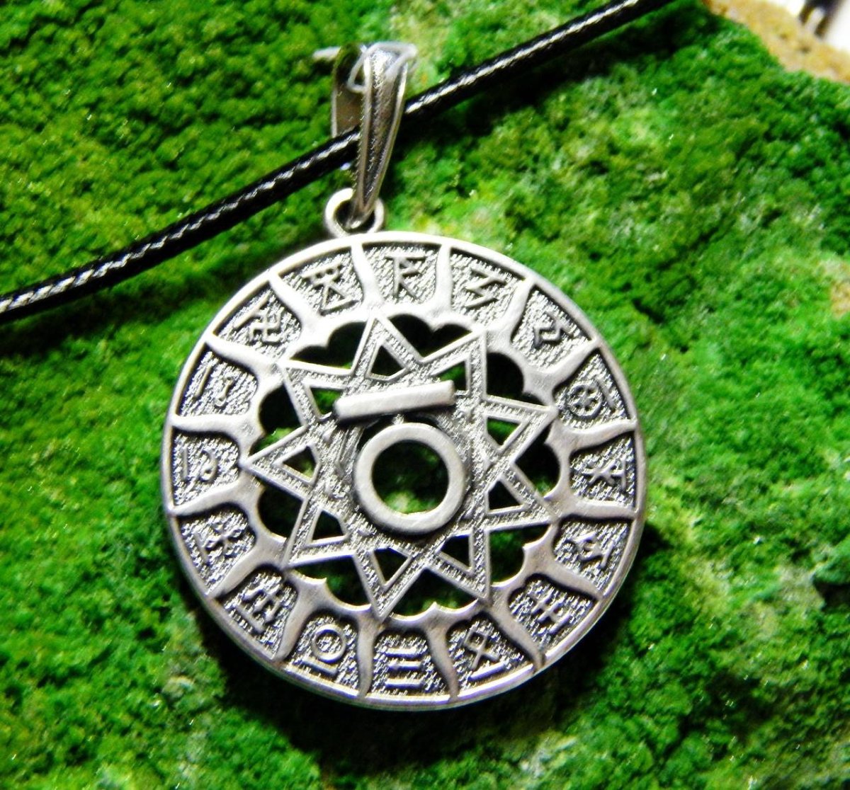 Чертог медведя Бог Сварог