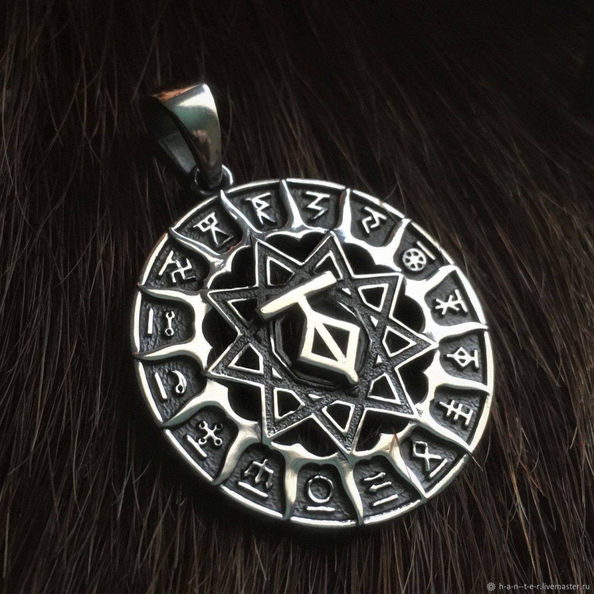 Оберег чертог Девы Сварожий круг