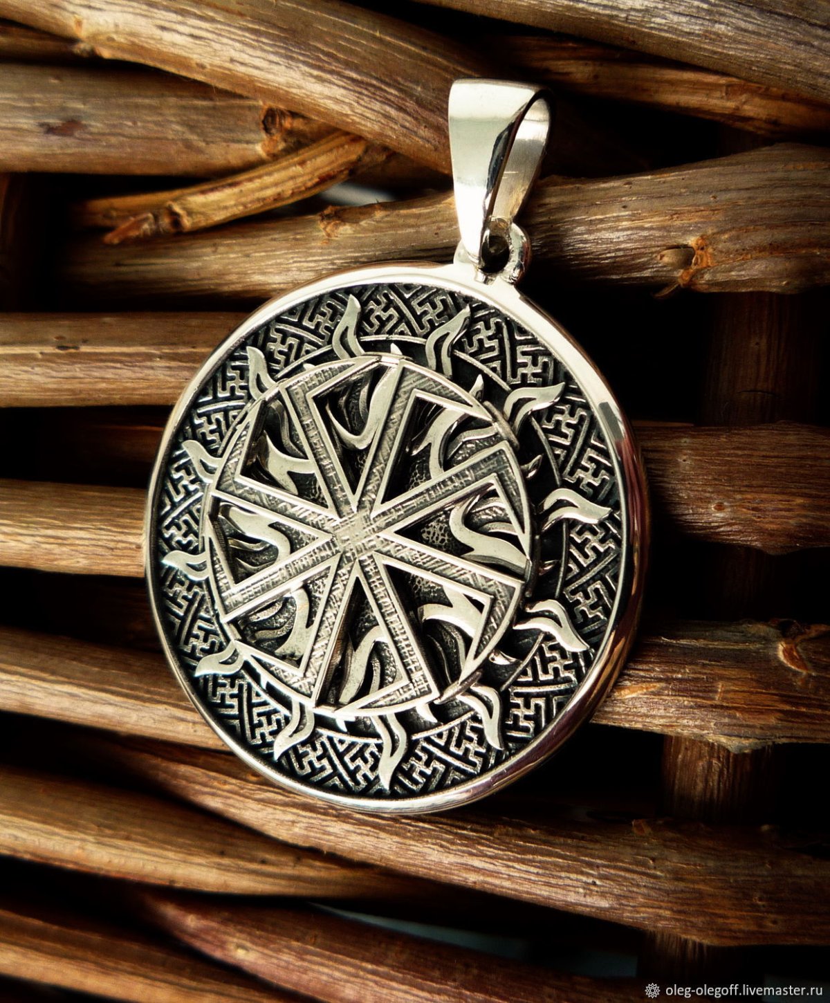 Чертог медведя Сварог оберег