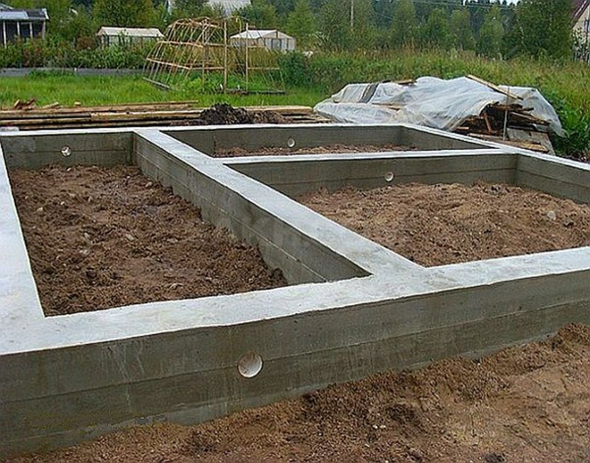 Свайно-ростверковый монолитный фундамент