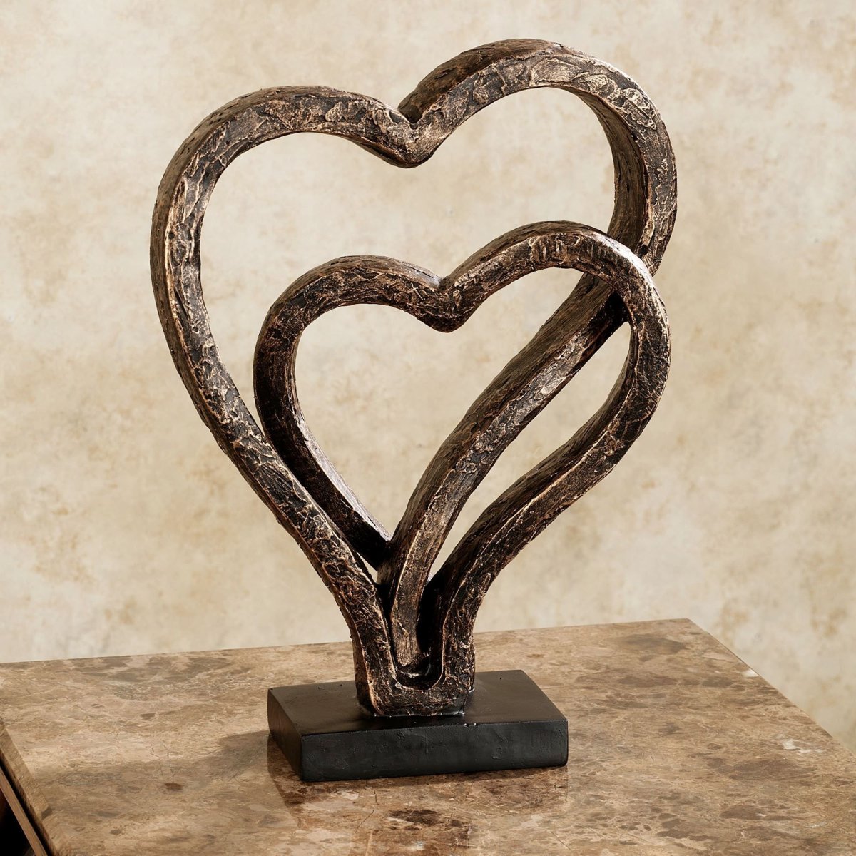 Деревянные статуэтки на свадьбу